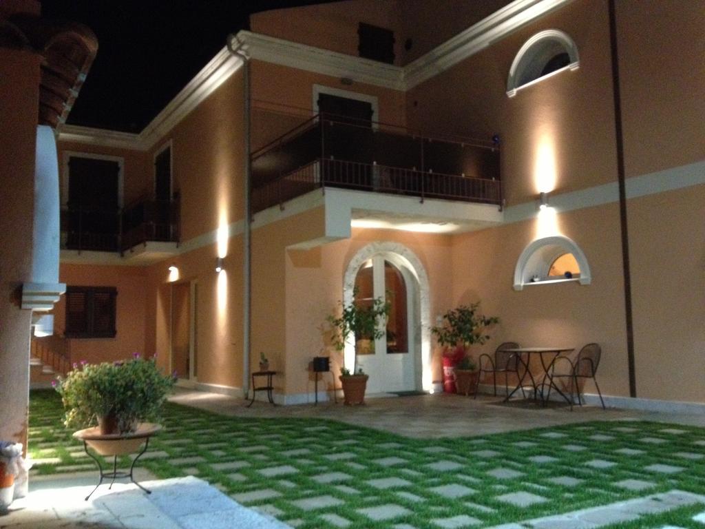 Il Principe B&B Ali Terme Exteriör bild